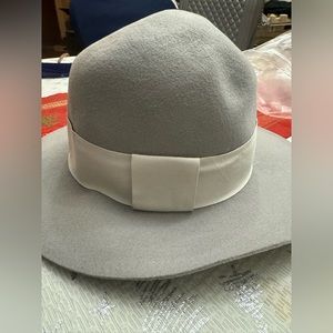 Hatattack grey hat